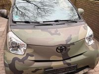 Gebraucht Toyota iQ 68 PS (50 kW) 2013 Silber Kleinwagen