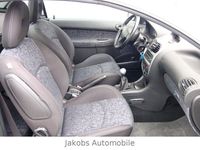 Gebraucht Peugeot 206 CC Quiksilver 109 PS (80 kW) 2004 Silber Cabrio