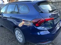 Usado Fiat Tipo Easy 120 CV (88 kW) 2017 Azul Familiar
