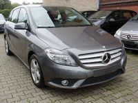 Gebraucht Mercedes B200 156 PS (114 kW) 2012 Grau Van / Kleinbus
