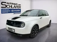 Gebraucht Honda e Advance 113 kW (154 PS) 2021 Platinum white p. Kleinwagen