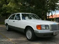 Gebraucht Mercedes 380 204 PS (150 kW) 1983 Weiß Limousine
