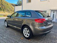 Gebraucht Audi A3 Attraction 105 PS (77 kW) 2013 Grau Limousine