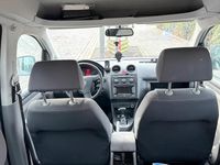 Gebraucht VW Caddy 77 PS (56 kW) 2010 Silber Van / Kleinbus