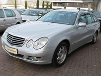Gebraucht Mercedes E200 184 PS (135 kW) 2009 Iridiumsilber Kombi