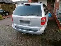 Gebraucht Chrysler Voyager 147 PS (108 kW) 2002 Silber Van / Kleinbus