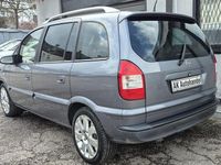 Gebraucht Opel Zafira Executive 147 PS (108 kW) 2004 Grau Van / Kleinbus
