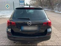 Gebraucht Opel Astra 160 PS (117 kW) 2012 Schwarz Kombi