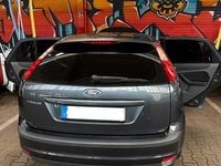 Gebraucht Ford Focus Ghia 145 PS (106 kW) 2006 Blau Limousine