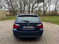 Gebraucht BMW 325 218 PS (160 kW) 2005 Blau Kombi