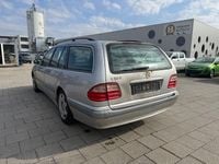 Gebraucht Mercedes E320 Classic 224 PS (164 kW) 2002 Silber Kombi