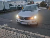 Gebraucht Mercedes ML320 224 PS (164 kW) 2008 Silber SUV