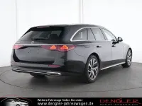 Gebraucht Mercedes E300 Exclusive 204 PS (150 kW) 2025 Schwarz Limousine