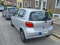 Gebraucht Toyota Yaris 87 PS (63 kW) 2004 Silber Kleinwagen