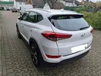 Gebraucht Hyundai Tucson Trend 132 PS (97 kW) 2016 Weiß SUV