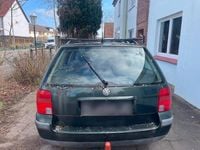 Gebraucht VW Passat 125 PS (91 kW) 1998 Grün Kombi