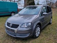 Gebraucht VW Touran 105 PS (77 kW) 2010 Braun Van / Kleinbus