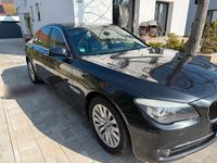 Gebraucht BMW 740 306 PS (225 kW) 2012 Grau Limousine