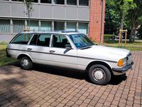 Gebraucht Mercedes 200 109 PS (80 kW) 1983 Weiß Kombi