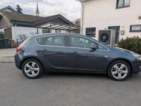 Gebraucht Opel Astra Edition 179 PS (131 kW) 2010 Blau Limousine
