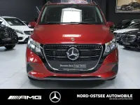 Gebraucht Mercedes V250 190 PS (139 kW) 2024 Rot Van / Kleinbus