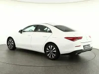 Gebraucht Mercedes CLA180 Progressive 136 PS (100 kW) 2020 Unilack polarweiß Limousine