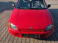 Gebraucht Toyota Starlet 75 PS (55 kW) 1996 Rot Kleinwagen