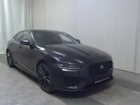 Gebraucht Jaguar XE R-Dynamic 250 PS (183 kW) 2022 Santorini black Limousine