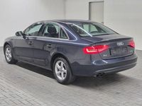 Gebraucht Audi A4 Ambiente 120 PS (88 kW) 2014 Blau Limousine