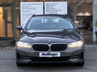 Gebraucht BMW 520 190 PS (139 kW) 2023 Grau Limousine