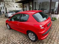 Gebraucht Peugeot 206 60 PS (44 kW) 2012 Rot Limousine