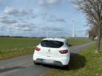 Gebraucht Renault Clio IV 73 PS (53 kW) 2013 Weiß Kleinwagen