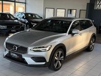 Gebraucht Volvo V60 CC Basis 190 PS (139 kW) 2019 Silber Kombi