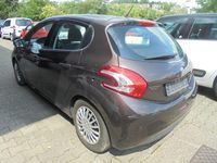 Gebraucht Peugeot 208 Allure 95 PS (69 kW) 2012 Braun Kleinwagen