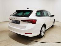 Gebraucht Skoda Octavia Style 116 PS (85 kW) 2023 Candyweiss Kombi