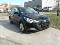 Gebraucht Hyundai i20 75 PS (55 kW) 2017 Schwarz Kleinwagen