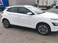Gebraucht Hyundai Kona 100 kW (136 PS) 2021 Weiß SUV