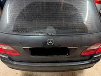 Gebraucht Mercedes E280 190 PS (139 kW) 2005 Blau Kombi