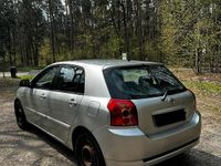 Używany Toyota Corolla 110 KM (80 kW) 2006 Srebrny Sedan/Limuzyna