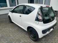 Gebraucht Citroën C1 70 PS (51 kW) 2010 Weiß Kleinwagen