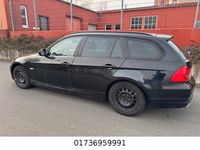 Gebraucht BMW 320 170 PS (125 kW) 2011 Schwarz Kombi