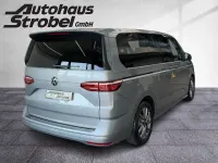 Gebraucht VW Multivan Style 150 PS (110 kW) 2024 Silber Van / Kleinbus