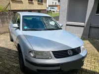 Gebraucht VW Passat 100 PS (73 kW) 1999 Silber Limousine