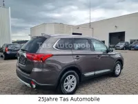 Gebraucht Mitsubishi Outlander Diamant Edition 150 PS (110 kW) 2017 Braun SUV