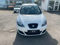 Gebraucht Seat Altea XL Reference 105 PS (77 kW) 2012 Weiß Van / Kleinbus