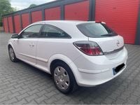 Gebraucht Opel Astra GTC 90 PS (66 kW) 2008 Weiß Limousine