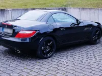 Second-hand Mercedes SLK200 184 CP (135 kW) 2011 Negru Cabrio