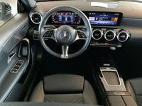 Gebraucht Mercedes A200 Progressive 150 PS (110 kW) 2024 Kosmosschwarz  metalliclack Kleinwagen
