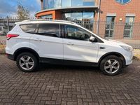 Gebraucht Ford Kuga Titanium 163 PS (119 kW) 2014 Weiß SUV