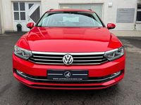 Gebraucht VW Passat Comfortline 120 PS (88 kW) 2018 Rot Kombi